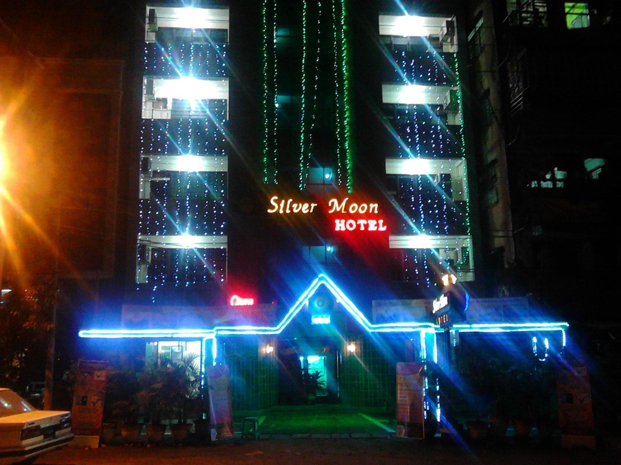 Silver Moon Hotel Янгон Екстериор снимка