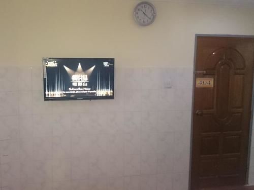 Silver Moon Hotel Янгон Екстериор снимка